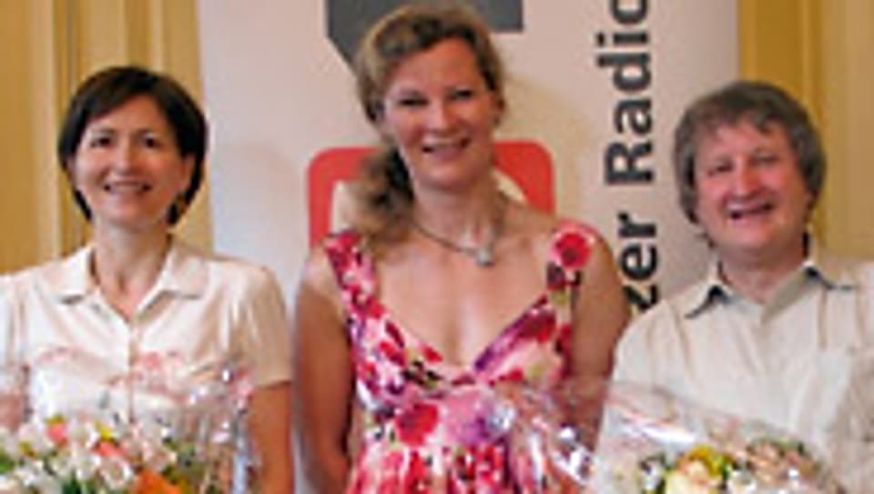 Karin Frei mit Regula Rytz (l.) und Gusti Pollak (r.).