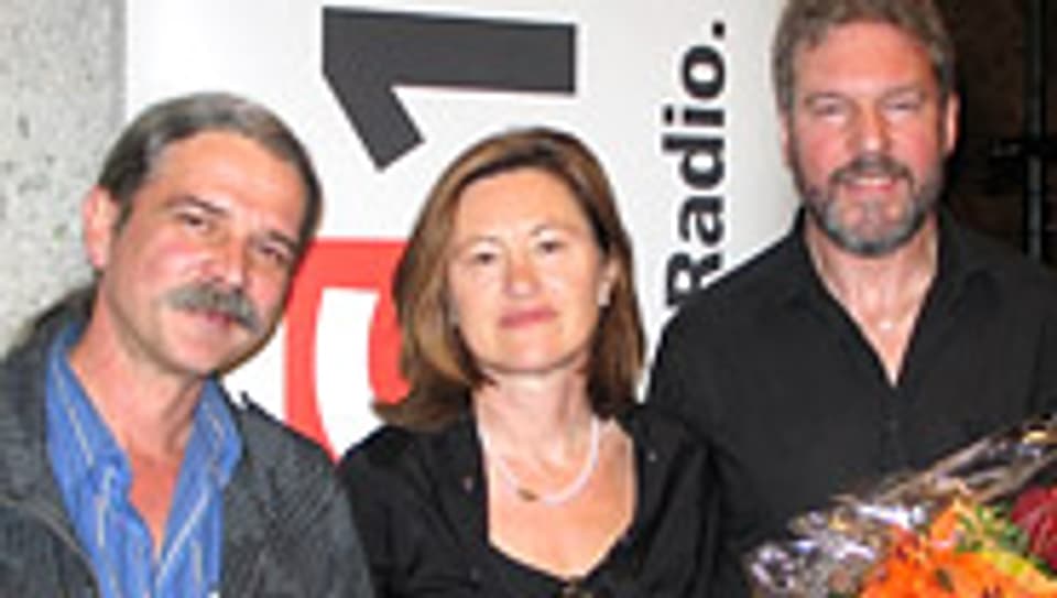 Katharina Kilchenmann mit Rolf Gruber (r.) und Lukas Escher.