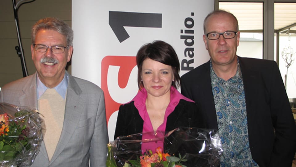 Willi Anderau, Nathalie Bourquenoud und DRS 1-Gastgeber Dani Hitzig.