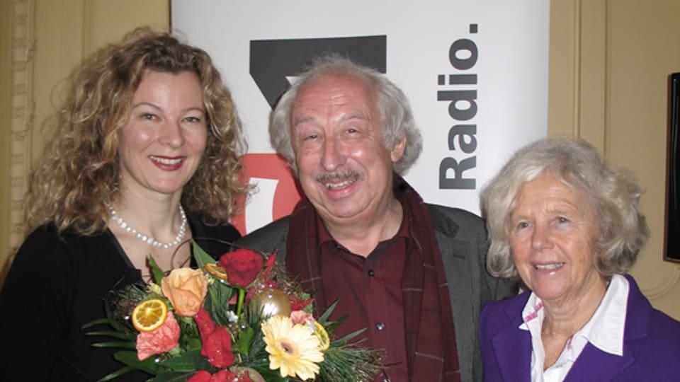 DRS 1-Gastgeberin Karin Frei mit Roland Jeanneret und Verena Kast.