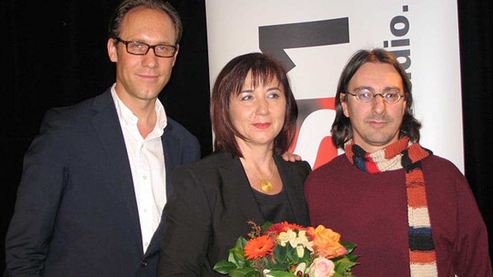 Christian Zeugin (l.) mit Esther Brühwiler und Pippo Pollina.