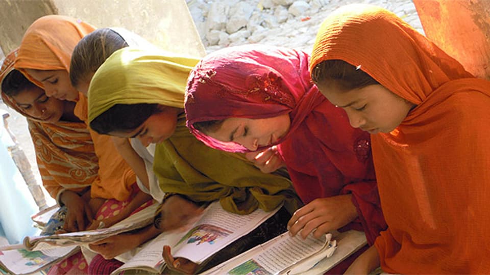 Die Glückskette widmet sich in Pakistan dem Aufbau von Schulen (HEKS-Projekt).