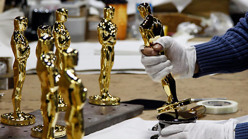 Die Oscars werden hergestellt für die 84. Academy Awards in Hollywood, 2012.