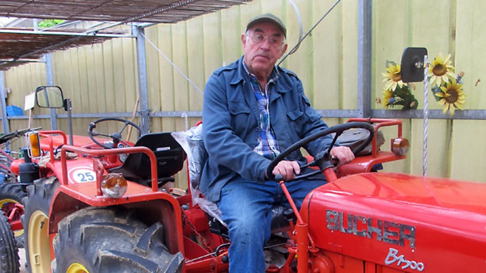 Der 79-jährige Georg Jäggin sammelt leidenschaftlich Grunder-Landwirtschaftsmaschinen.
