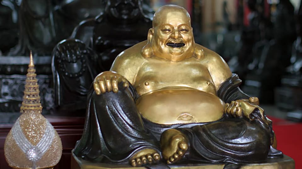 Buddha - trotz Bauch glücklich.