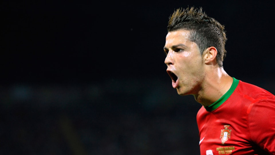 Portugals Fussball-Star Christiano Ronaldo, auch bekannt für seine gepflegte Frisur.