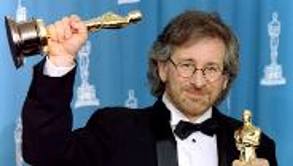 1994 - Spielberg erhält zwei Oscars für «Schindler's List».