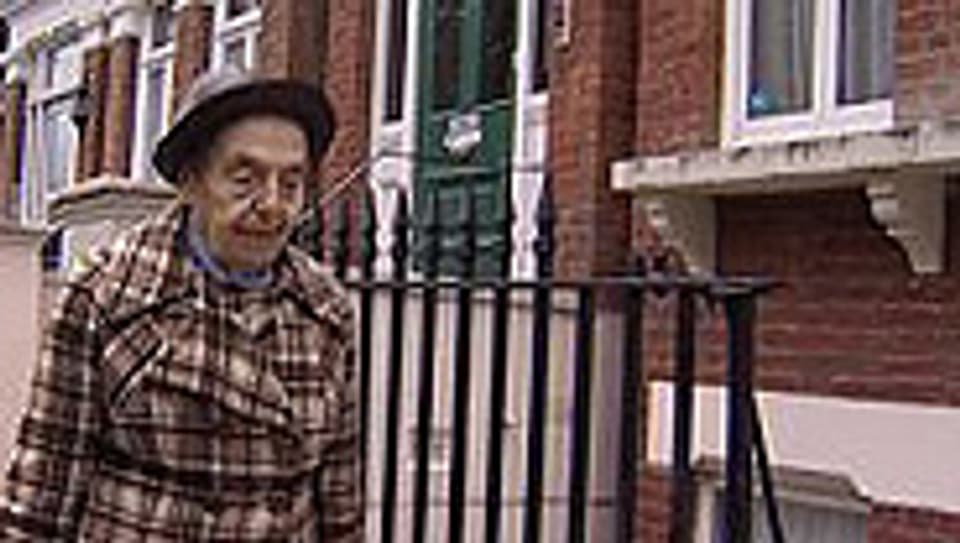 Aliza Sommer-Herz, 104, in London.