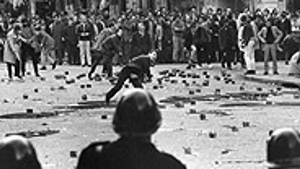 Strassen unruhen in Paris, Mai 1968.