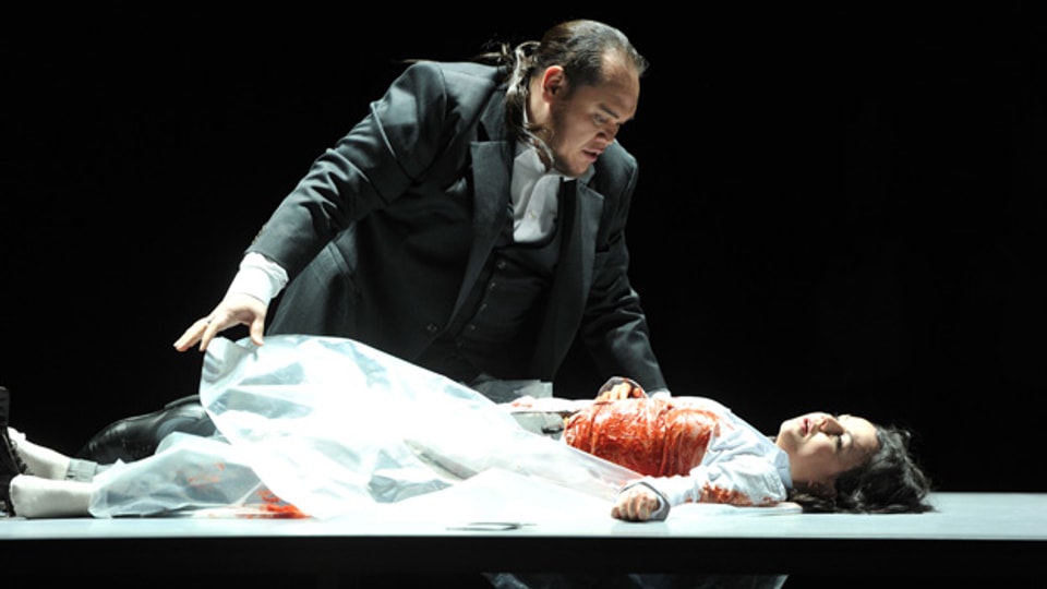 Rigoletto in der Inszenierung von Tatjana Gürbaca am Opernhaus Zürich.