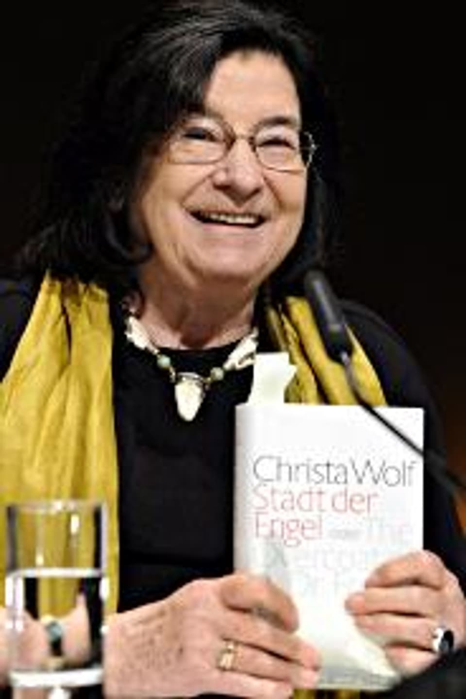 Christa Wolf stellt in Berlin ihren neuen Roman vor.
