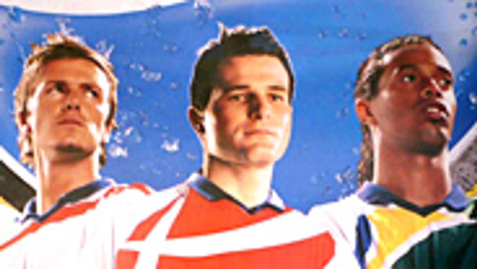 Schönheitsideale? Werbeplakat mit Fussballern Beckham, Frei, Ronaldinho.
