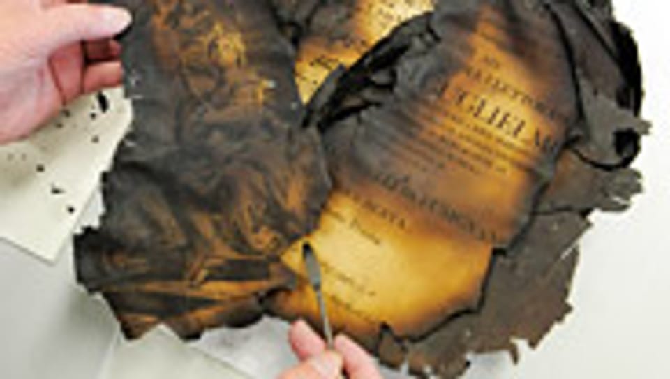 Fingerspitzengefühl braucht, wer «Aschebücher» aus der Anna Amalia-Bibliothek restauriert.
