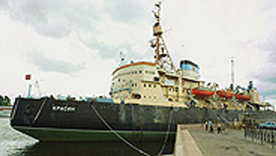 Den Eisbrecher Krassin kann man heute immer noch sehen, als Museumsschiff in St. Petersburg.