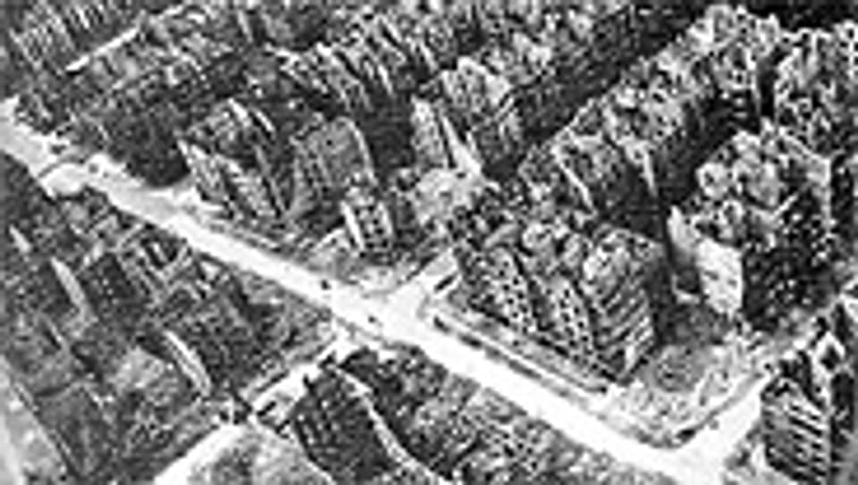 Hamburg nach den Bombenangriffen von 1943.