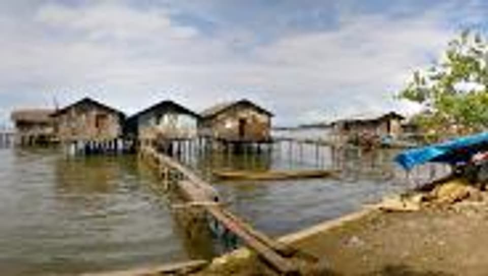 Pfahlbau-Siedlung in West Papua.