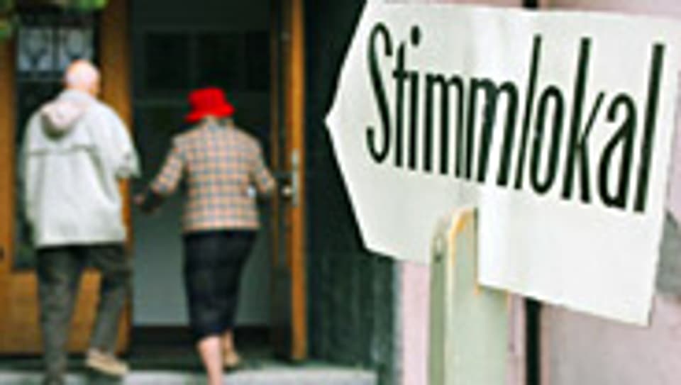 Gang zum Stimmlokal: Macht das Schweizer Modell Schule?