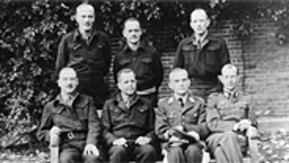 Deutsche Offiziere im britischen Kriegsgefangenenlager Trent Park Camp.