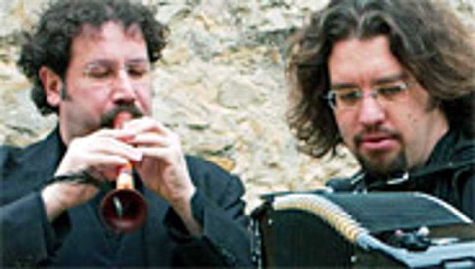Musizieren in den Gassen: Stefano Valla und Daniele Scurati aus Italien.
