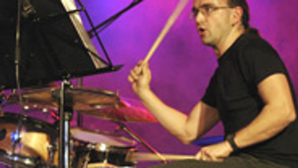 Mit Groove und Gefühl: Lucas Niggli an den Drums.