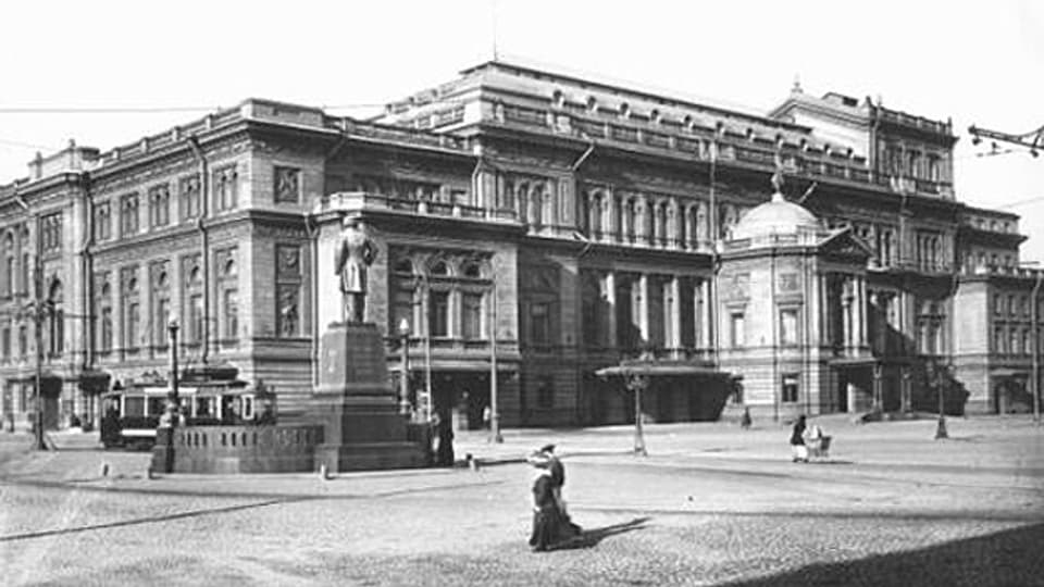 Über 150 Jahre prägende Ausbildungsstätte für russische Musikerinnen und Musiker: Das Konservatorium von St. Petersburg, 1913.
