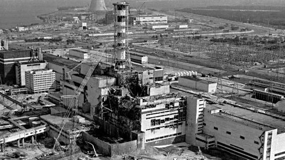 Der Reaktor 4 in Tschernobyl wenige Wochen nach dem Unglück.