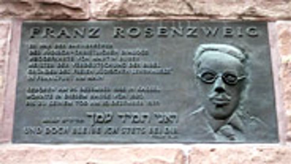 Gedenktafel an Franz Rosenzweigs Wohnhaus in Frankfurt.