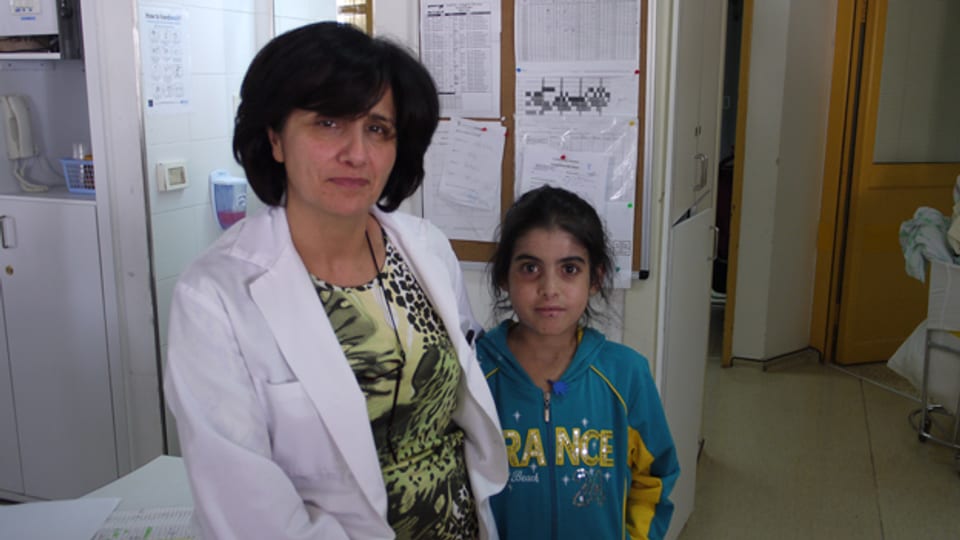 Chefärztin Hijam Marzuqa und Patientin, Caritas Baby Hospital, Bethlehem.