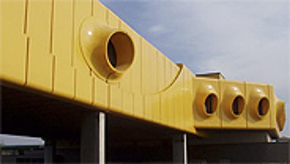 Die Autobahnraststätte bei Pratteln ist ein zeittypisches Beispiel der Architektur der 1970er-Jahre.