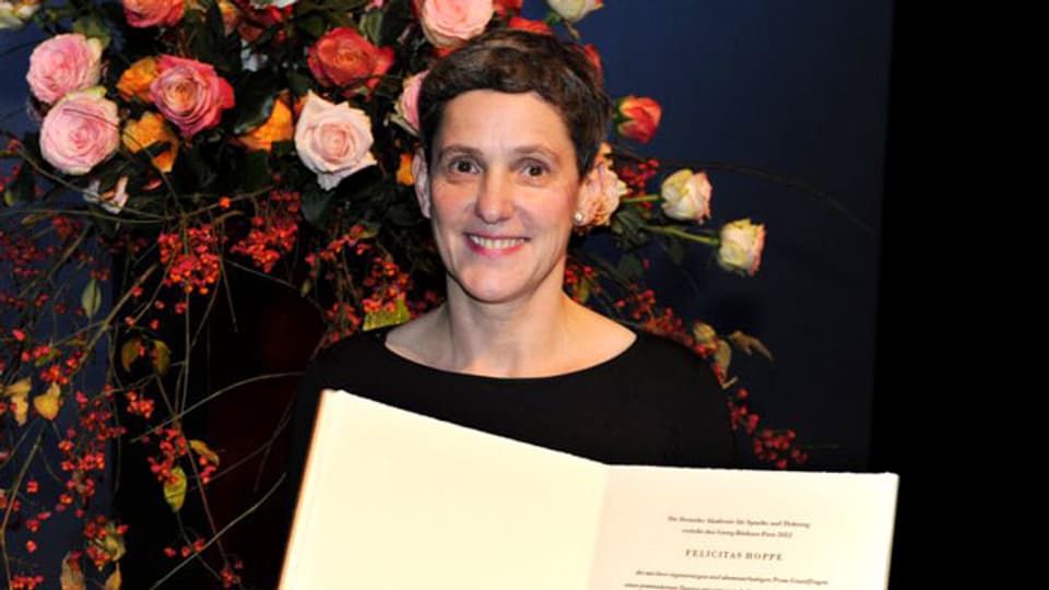 «Ich  wollte nie Schriftstellerin werden, ich war das einfach schon  immer»: Felicitas Hoppe erhielt den Georg-Büchner-Preis 2012.