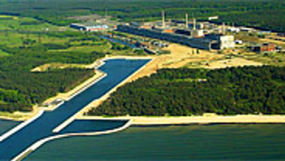 Das Kernkraftwerk Greifswald mit dem Zwischenlager Nord (oben links).