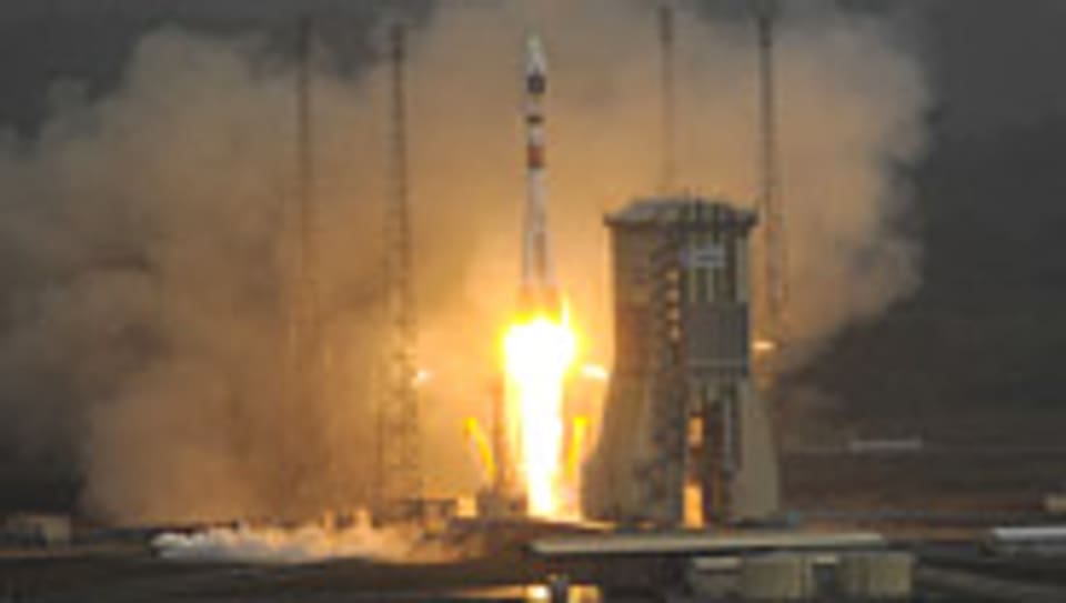 Mit einer russischen Rakete schickt Galileo seine zwei ersten Satelliten ins All.