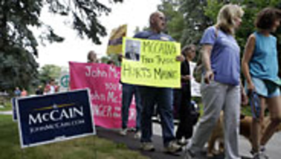 Proteste gegen John McCain in Kennebunkport, Maine.