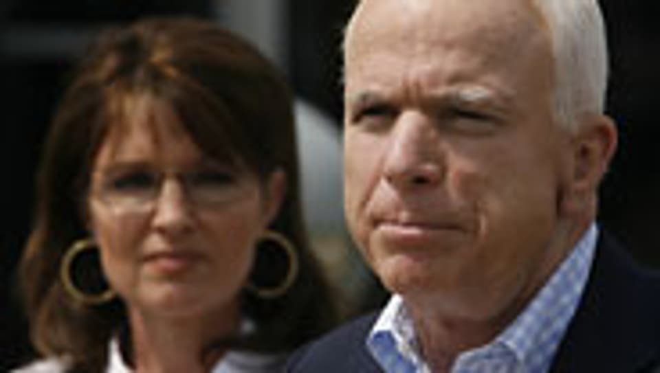 Stehen unter Druck: Sarah Palin (l.) und John McCain.