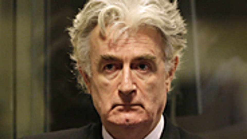 Radovan Karadzic verweigert die Stellungnahme zur Anklage.