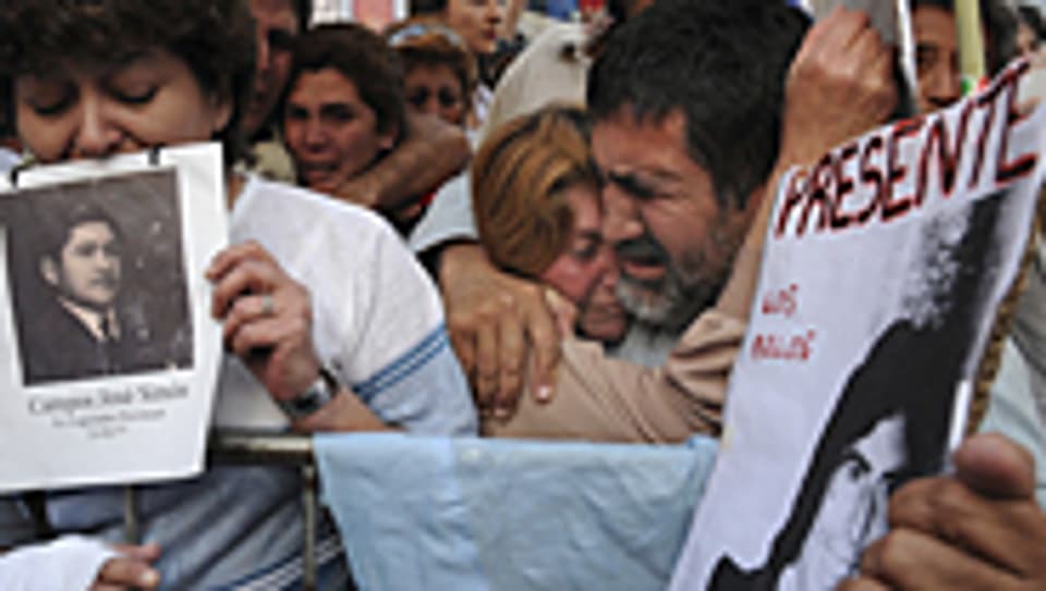 Lebenslänglich für Ex-Generäle in Argentinien - Echo der Zeit - SRF