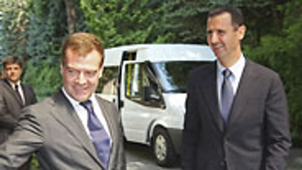 Al-Assad bei seinem russischen Amtskollegen Dmitri Medwedew.