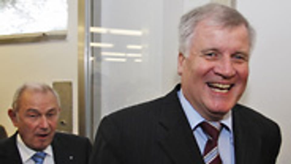 Günter Beckstein (li) und Horst Seehofer nach der CSU-Fraktionssitzung.