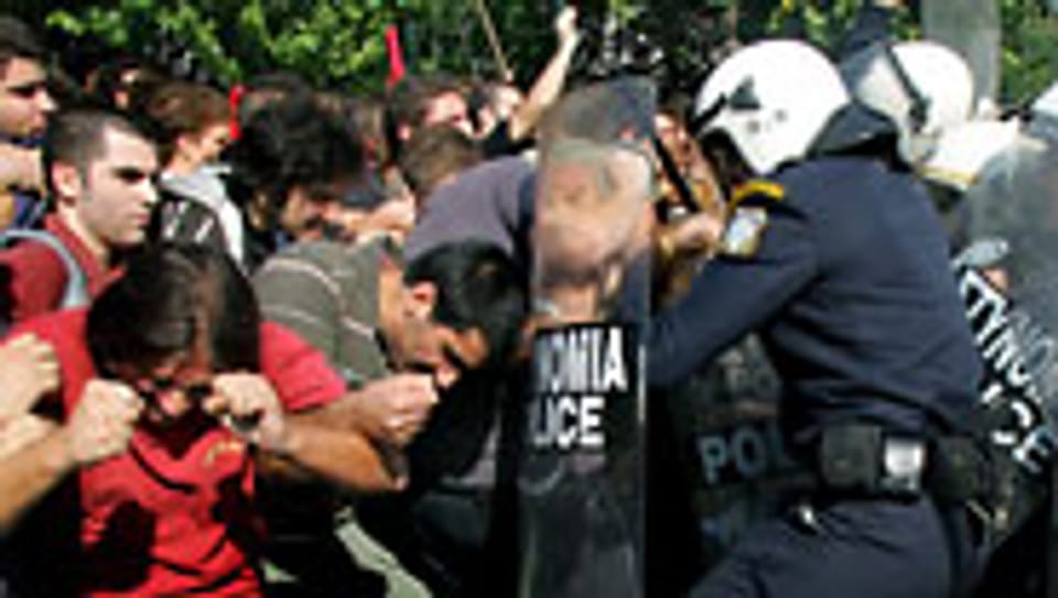 Zusammenstoss zwischen Demonstranten und Polizei in Athen