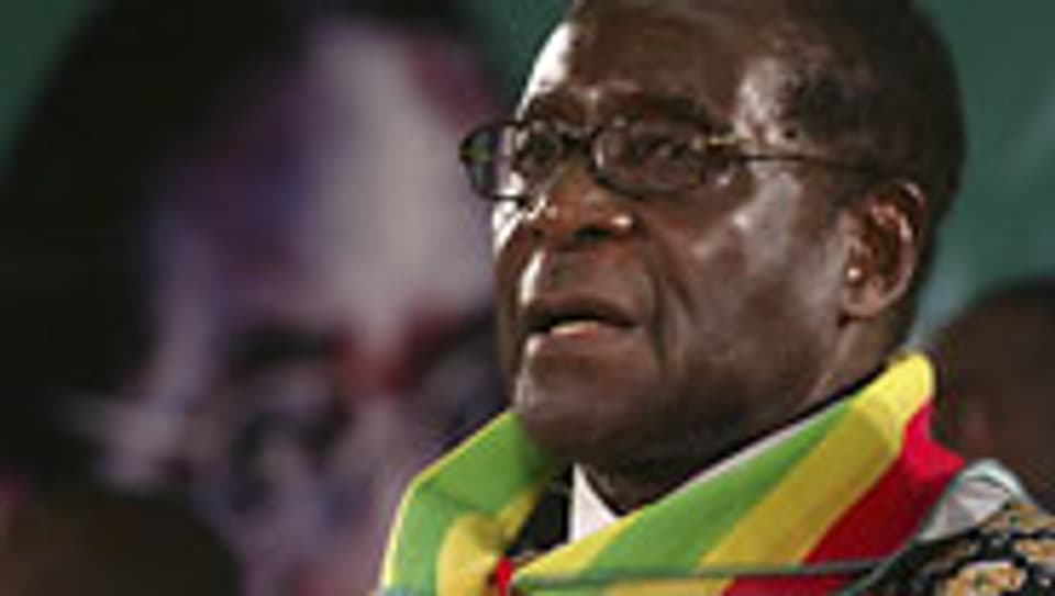 Präsident Mugabe hält an der Stichwahl fest.