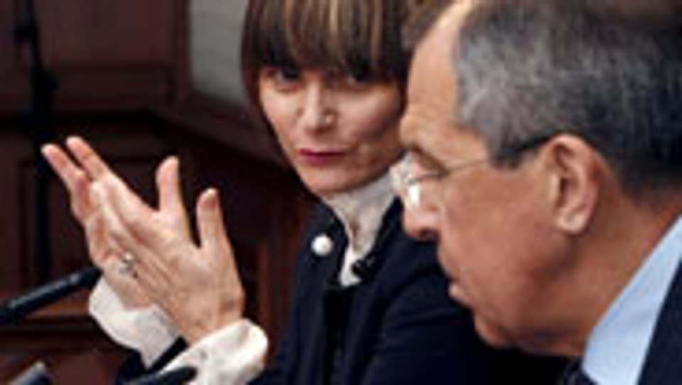 Bundesrätin Micheline Calmy-Rey mit Russlands Aussenminister Sergej Lawrow.