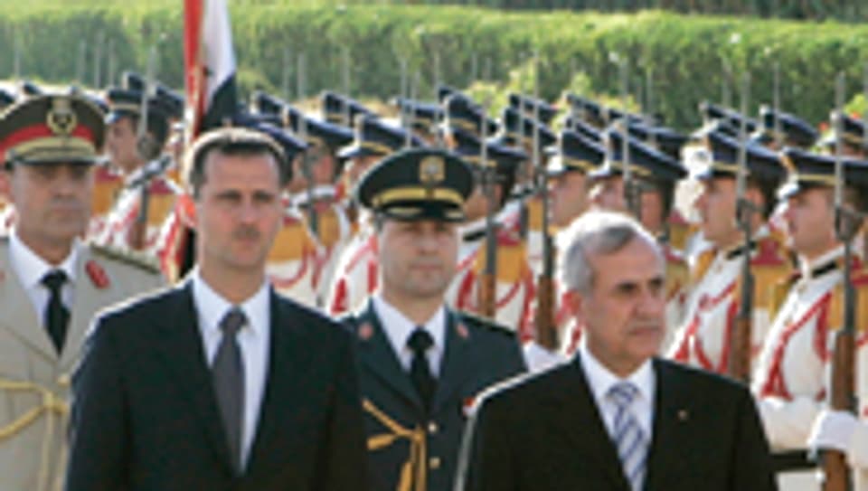 Historische Begegnung: Syriens Präsident Assad und Libanons Staatsoberhupt Suleiman.