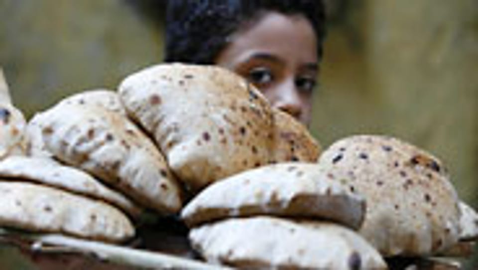 Arme Ägypter können sich Brot nicht mehr leisten.