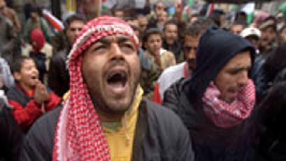 Palästinenser demonstrieren in Ramallah.