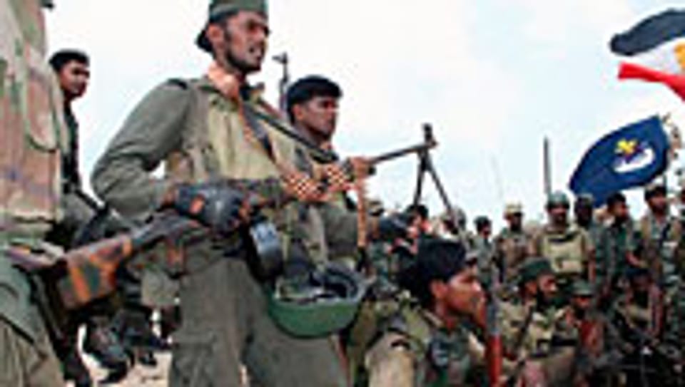 Sri Lankas Armee erklärt Kampfhandlungen gegen Rebellen für beendet.