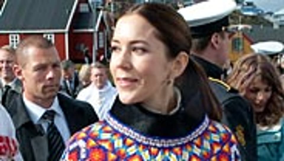 Die dänische Prinzessin Mary in der grönländischen Tracht.