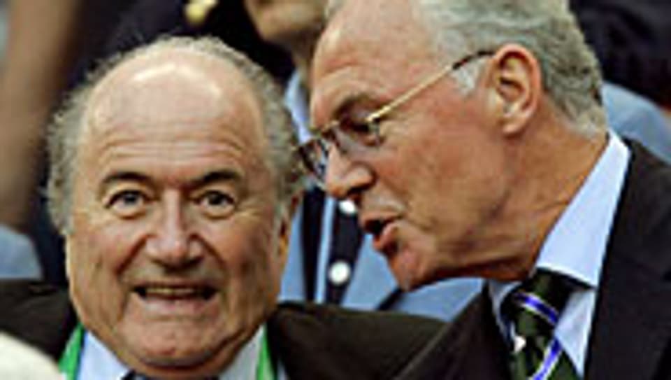 Da war die Fussballwelt noch in Ordnung: Sepp Blatter und Franz Beckenbauen in Köln, 2006.