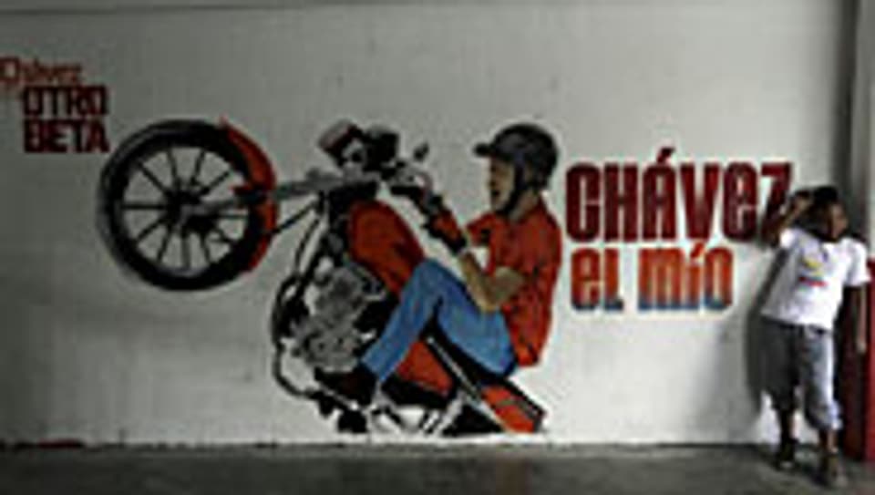 Graffiti in Caracas: Hugo Chavez als Motorrad-Taxifahrer