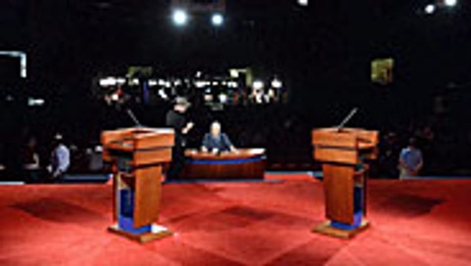Alles bereit für die erste TV-Debatte der Präsidentschaftskandidaten.