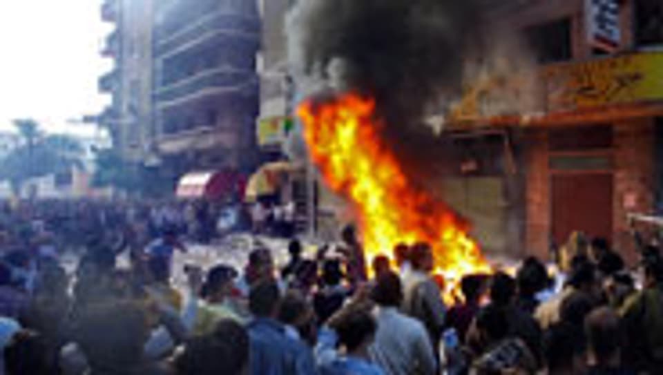 Proteststurm auf die Büros der Moslembrüder in Alexandria